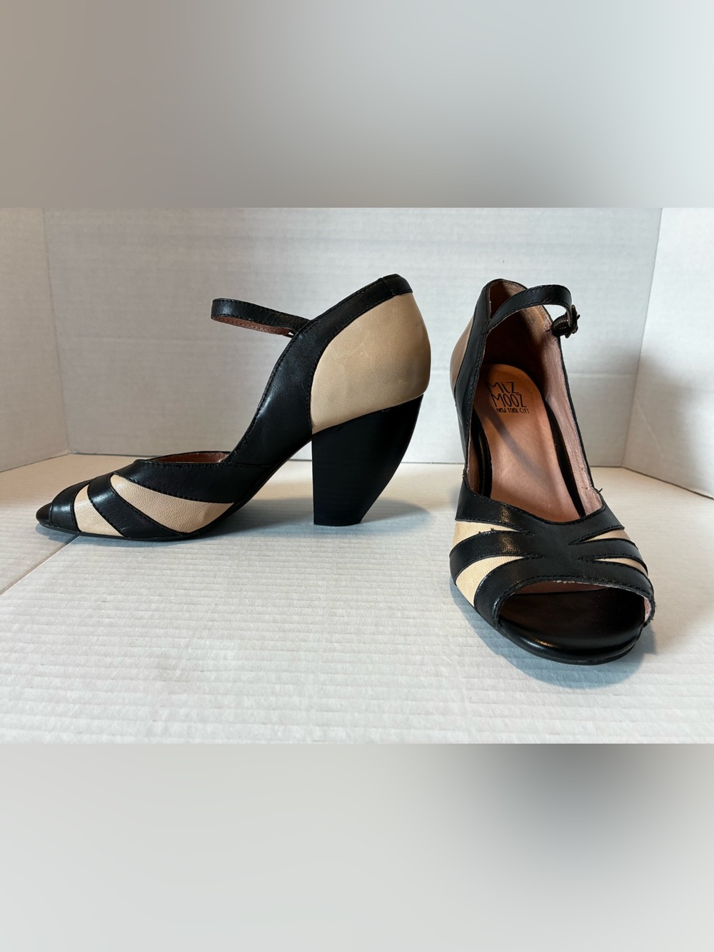 Miz Mooz “Weatherly” Heels 7.5